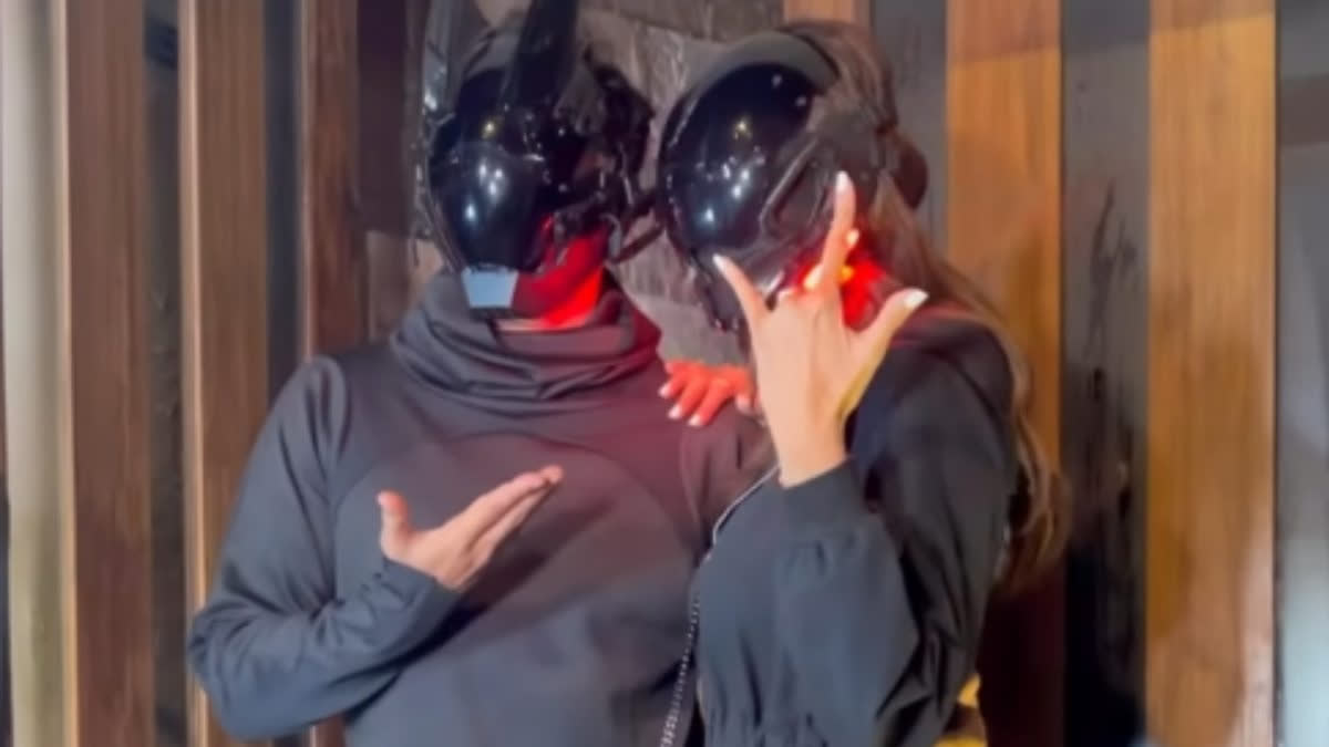 Twins Shilpa Shetty and Raj Kundra, wearing full face masks, have been trolled.