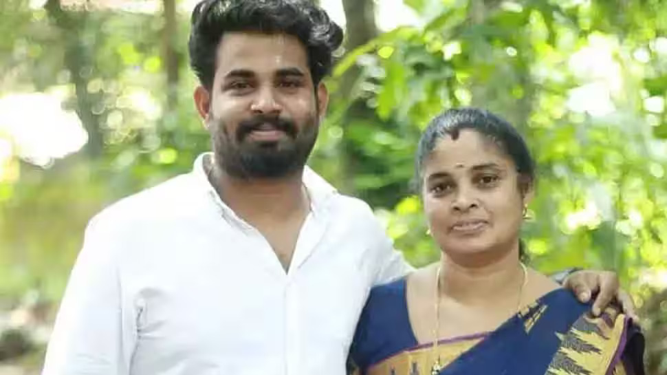 Inspiring Success Story: Kerala woman Bindu, along with her son, successfully cleared the Public Service Commission exam