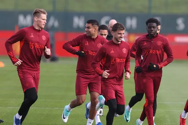 Erik ten Hag, the manager of Manchester United, has expressed that Tottenham Hotspur might encounter Casemiro, Lisandro Martinez, and Luke Shaw.