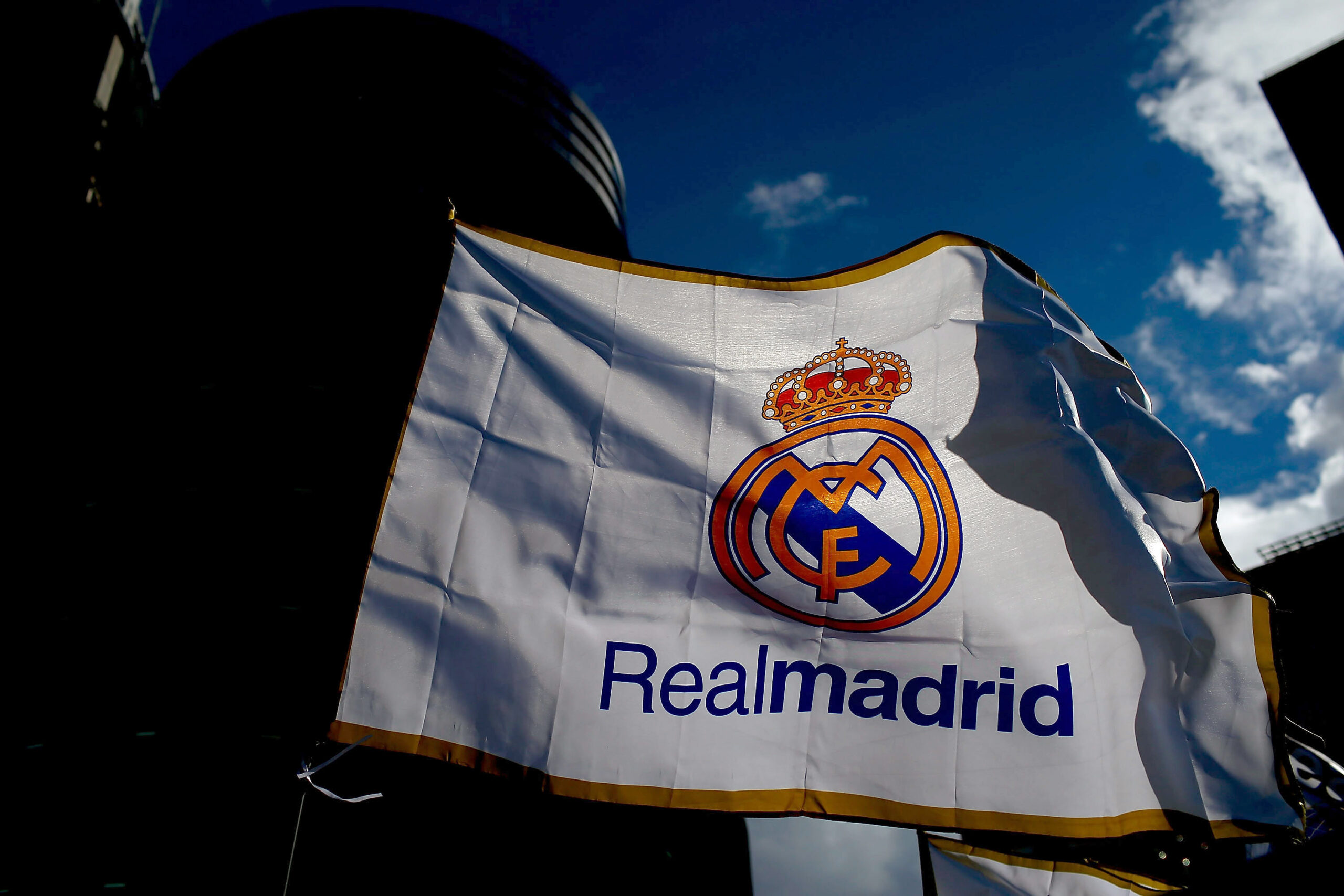 Real Madrid and Atletico Madrid secure victories to progress to the last 16 of the Spanish Cup, while Betis suffers elimination.
