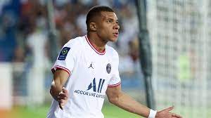 Kylian Mbappe, the talented player from PSG, remains undecided about his future despite the ongoing speculation linking him to Real Madrid.