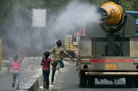 भारत के कई हिस्सों में लू चलने से 42 लोगों की मौत, दिल्ली में आज धूल भरी आंधी चल सकती है।